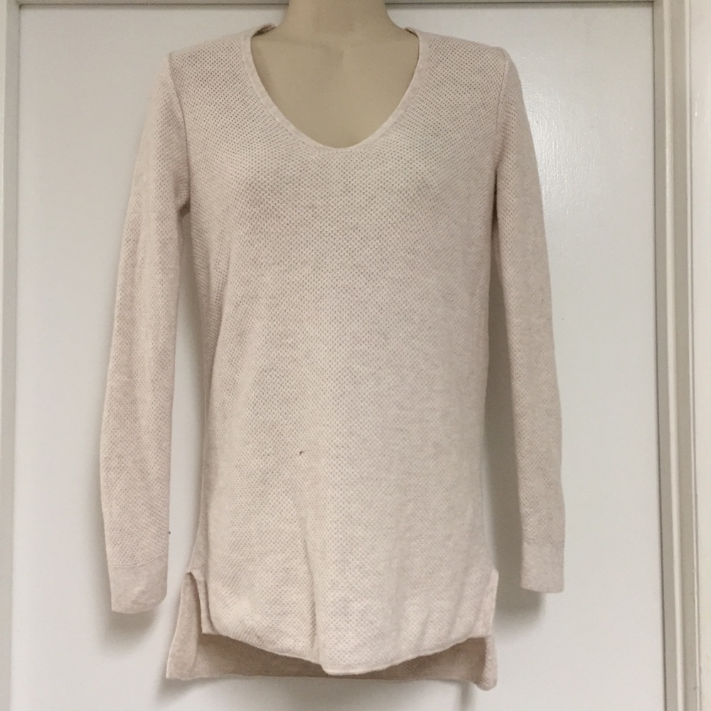 Old Navy V-neck sweater✨